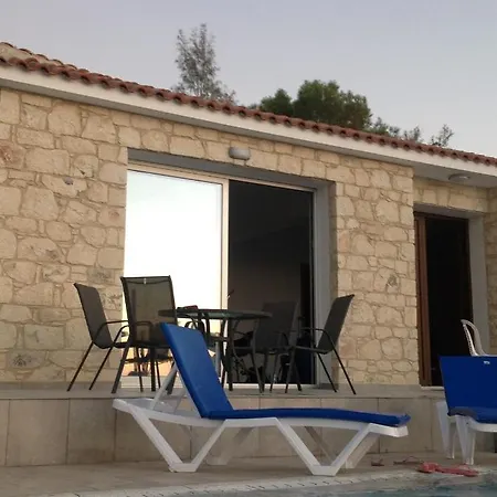 Villa Idol Exceptional Pomos