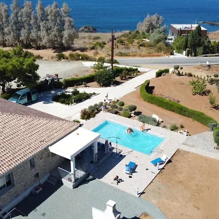Villa Idol Exceptional Pomos
