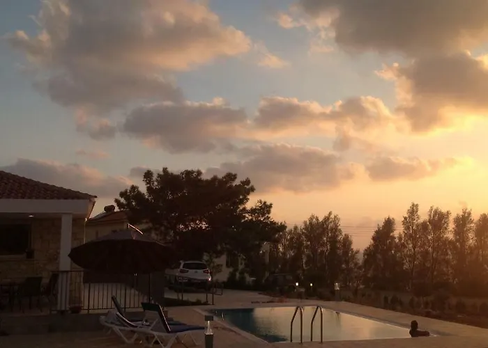 Vila Idol Exceptional