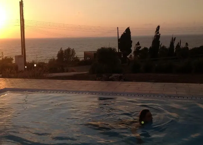 Idol Exceptional Vila