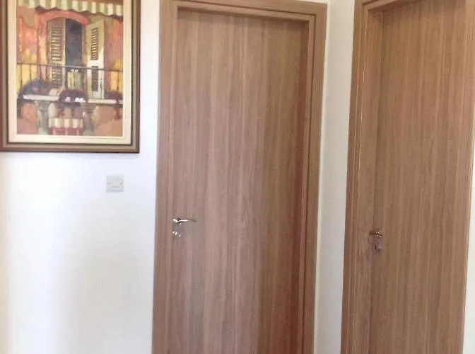 Idol Exceptional Vila